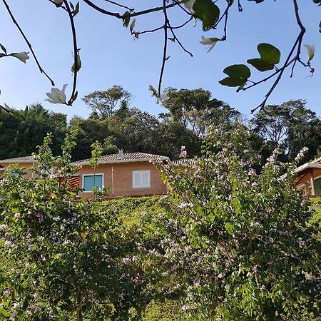 Pousada Recanto Dos Beija Flores Monte Alegre do Sul Exterior photo